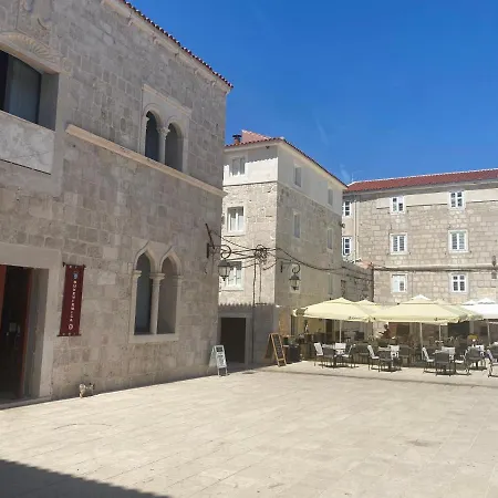 Lucia Pag Town