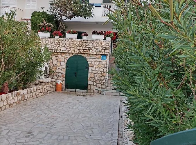 Apartament Lucia *
